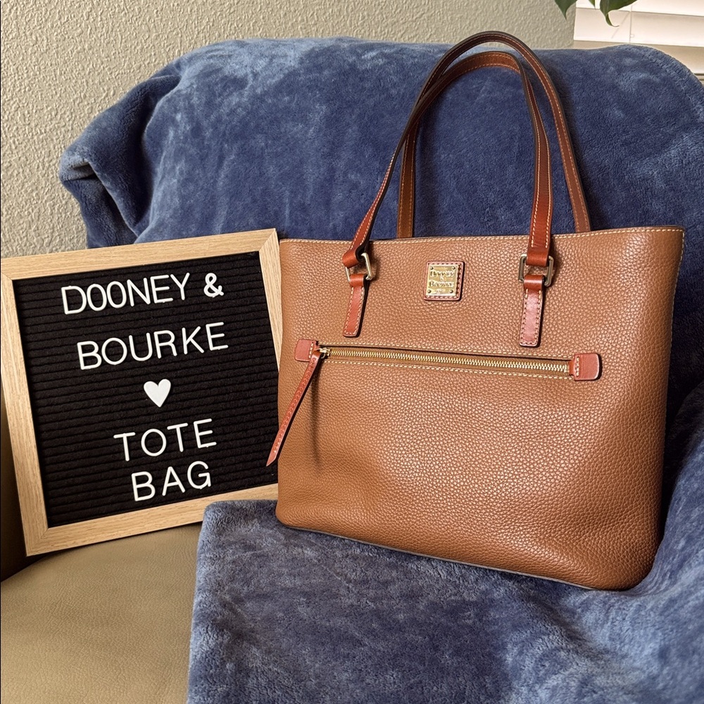 Dooney & Bourke Tan Pebble Grain Shopper